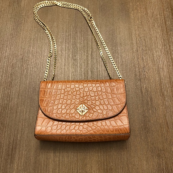 ANTONIO MELANI Handbags - Antonio Melani Brown Croc Leather Gold Chain Shoulder/Crossbody Bag NWOT